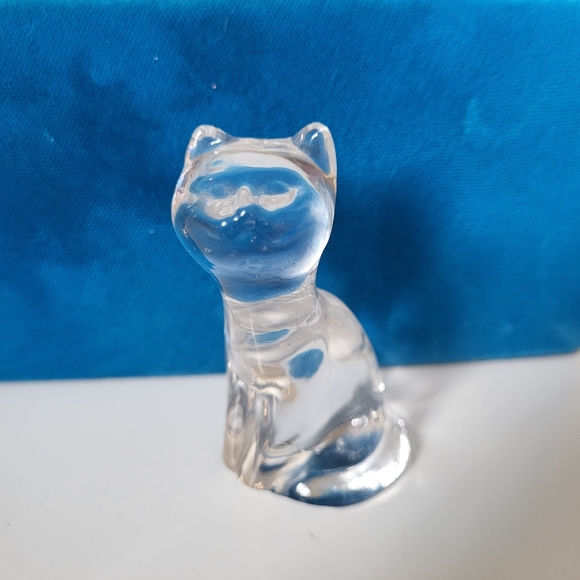 Clear Solid Molded Glass Kitty Cat Figurine - Picture 11 of 13